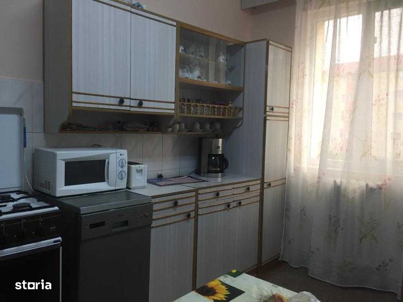 apartament de inchiriat