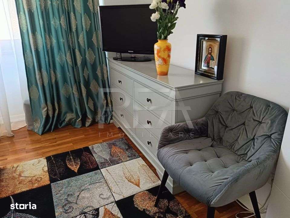 Apartament cu 4 camere la 3 minute de statia de autobuz 104 - Imagine principală: 5/16