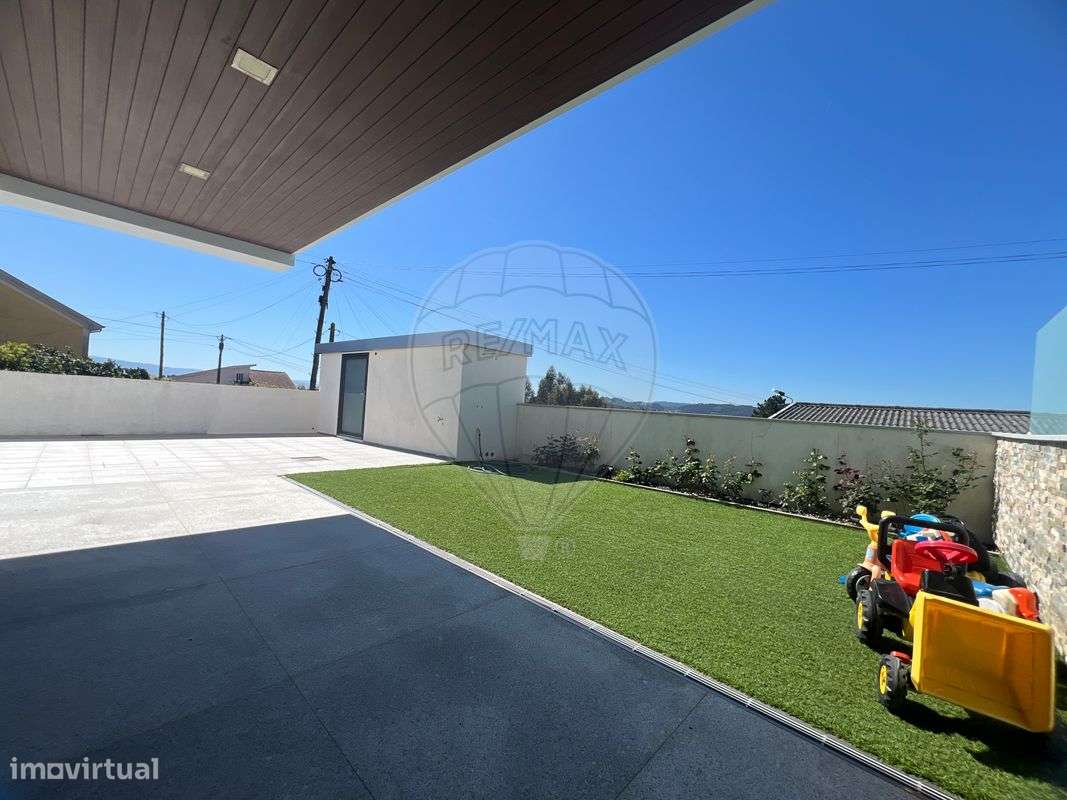 Moradia T4 para venda-28