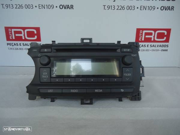 Auto Radio CD Toyota Yaris - 2