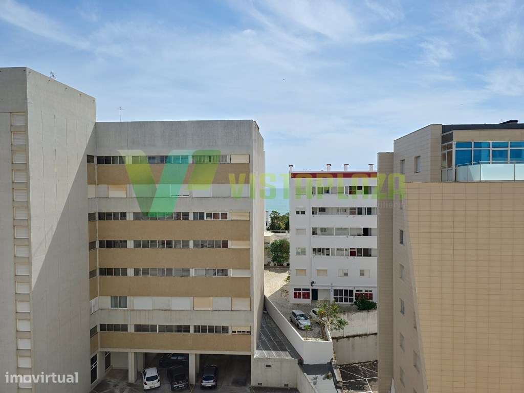 Apartamento na Praia da Rocha com Vista Mar - Oportunidade Imperdível - Grande imagem: 4/24
