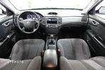 Kia Magentis 2.0 Gold - 33