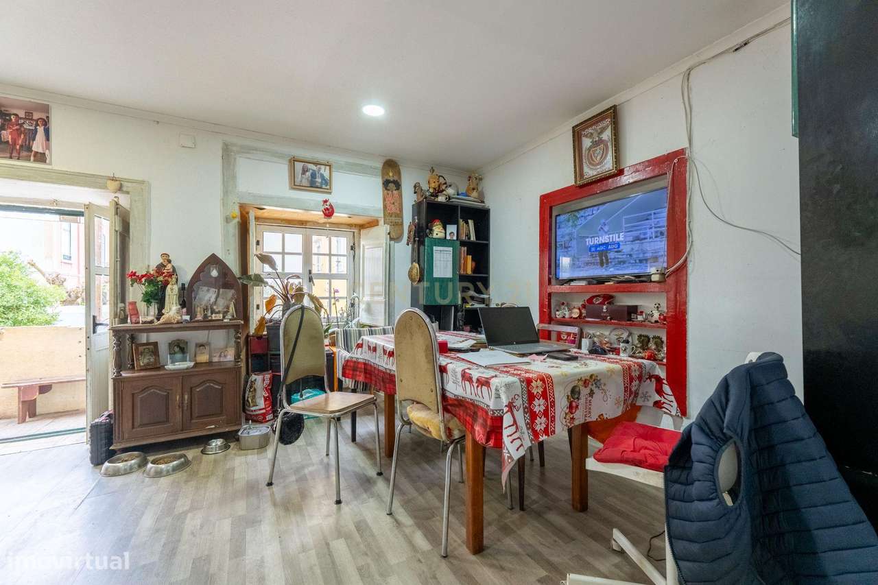 T2 com Terraço de 100 m² no Centro de Lisboa | Elevado Potencial de Va - Grande imagem: 5/25