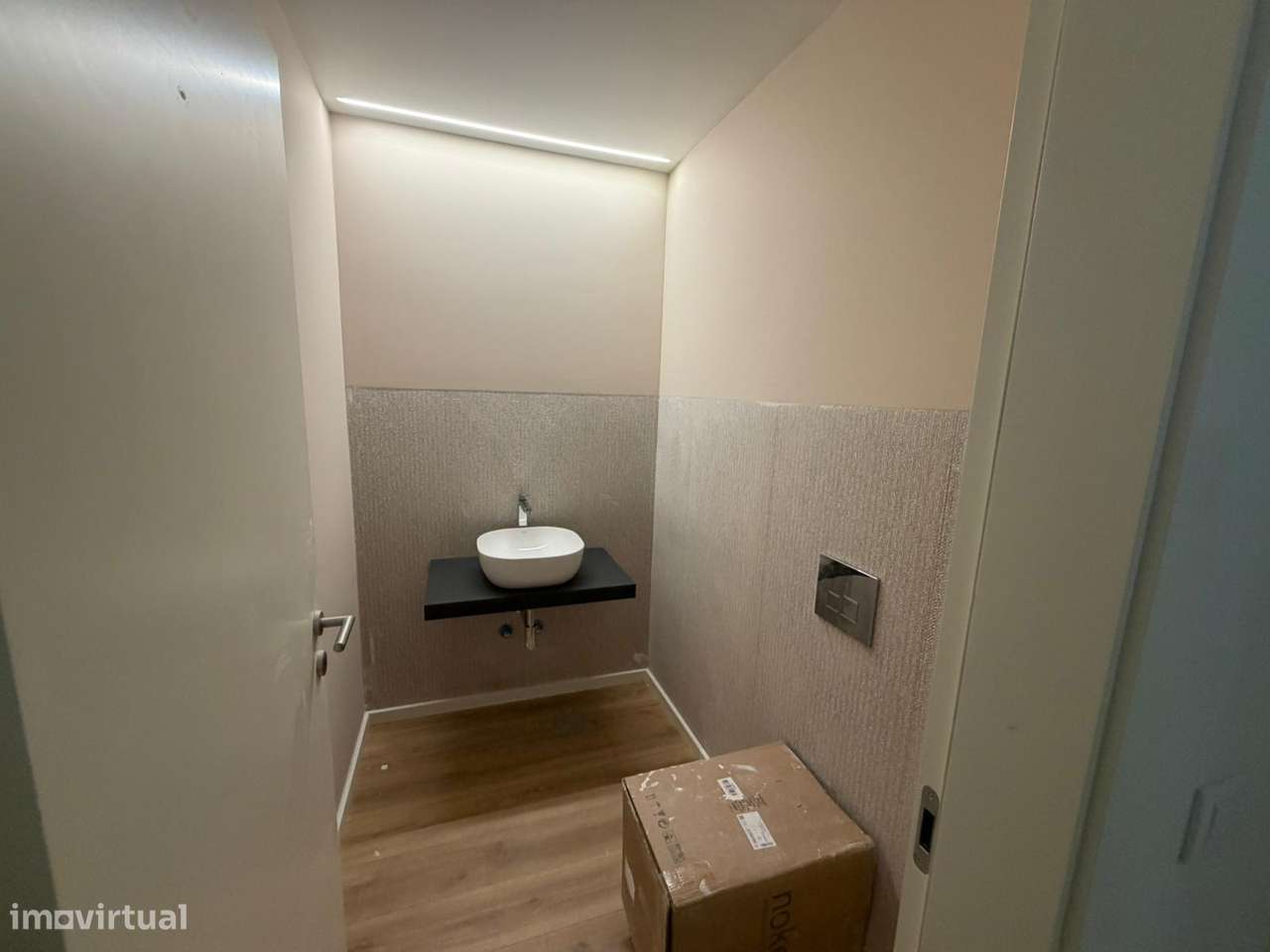 Apartamento T1 Novo em Santa Marinha (VL8)/Linha Rubi-16