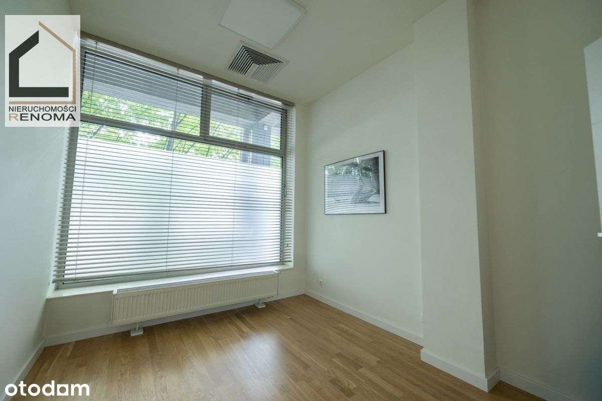 Gotowy lokal usługowy z miejscem postojowym-8