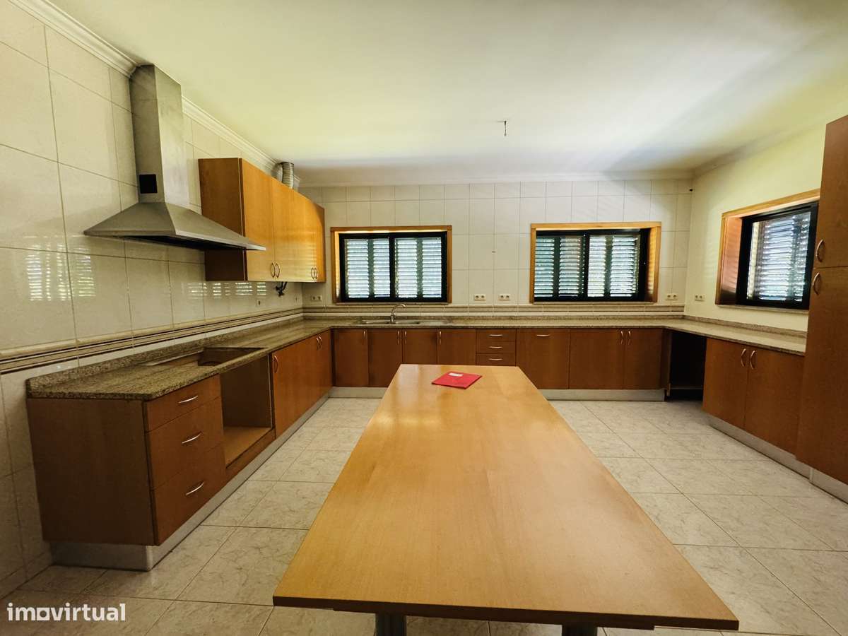 Moradia IndIvidual em Lago-24