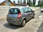 Dezmembram/Piese Renault 2, 1.6 benzina , an fabr. 2005 - 3