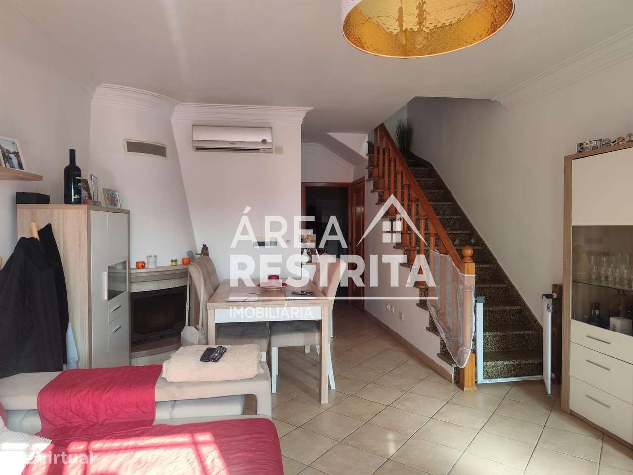 Moradia T3+1 na Quinta do Conde I-4