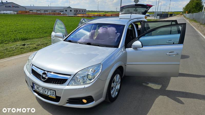 Opel Vectra 1.9 CDTI Cosmo - 17