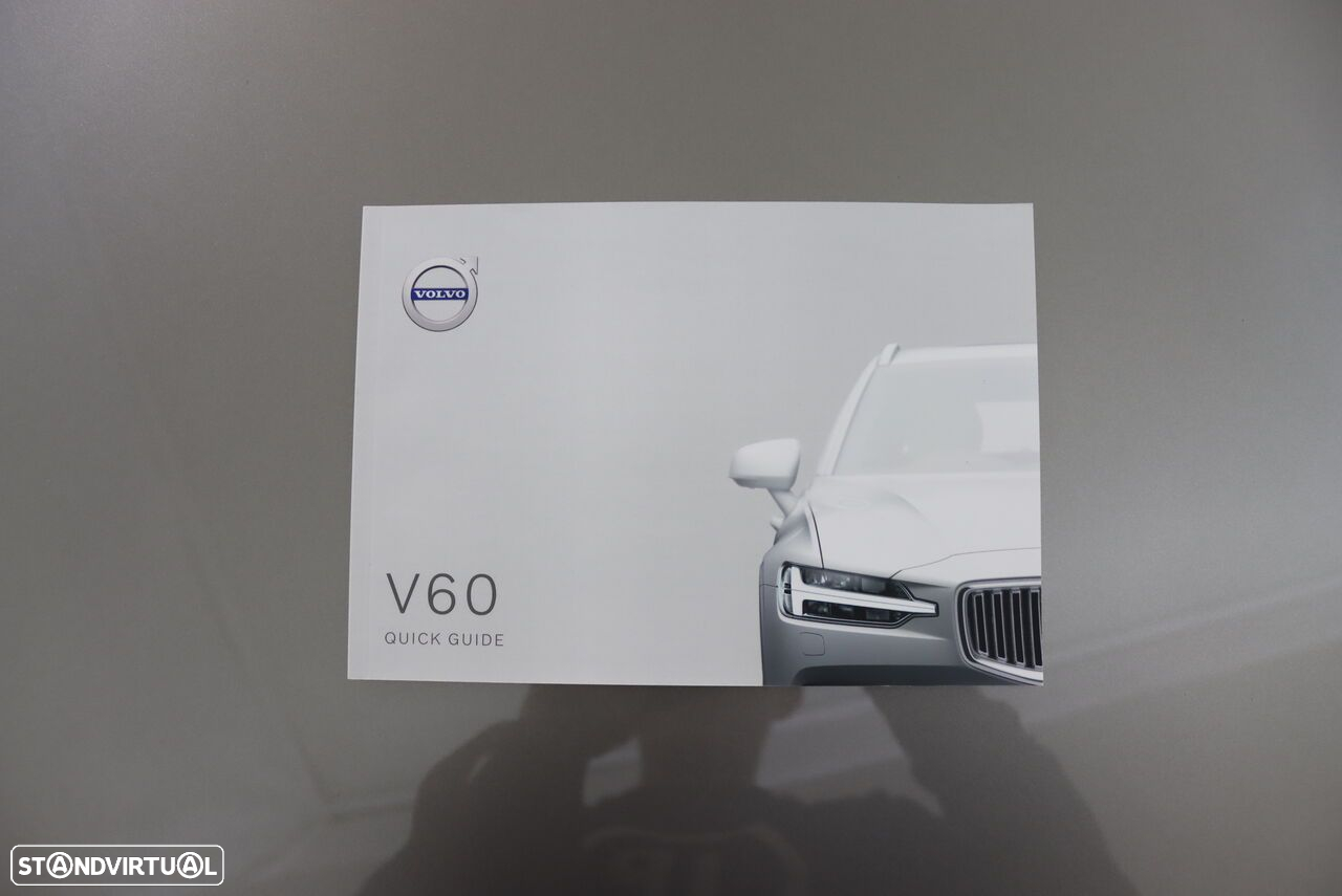Volvo V60 2.0 D3 Momentum - 32