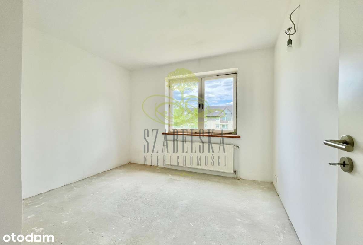 Podzielony na odrębne mieszkania, na działalność !-11