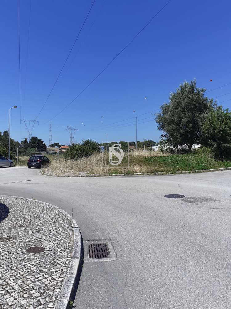 Terreno Urbano para construção de prédio em Vialonga - Grande imagem: 4/9