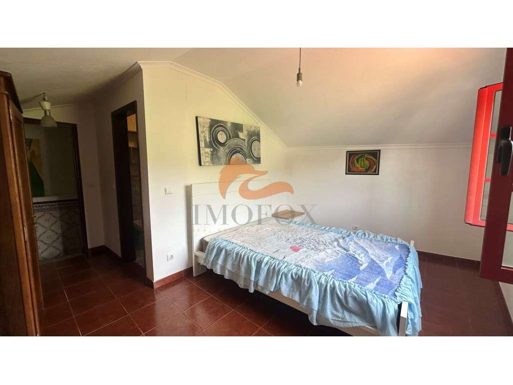 Moradia pronta a habitar localizada na Vila de Avô - Documentação c...-9
