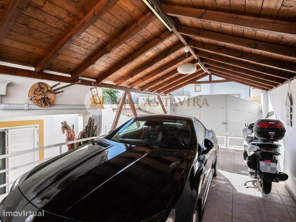 Moradia T4 - Com Vista Mar e Cidade - Topo- Urbanização Miramar-15