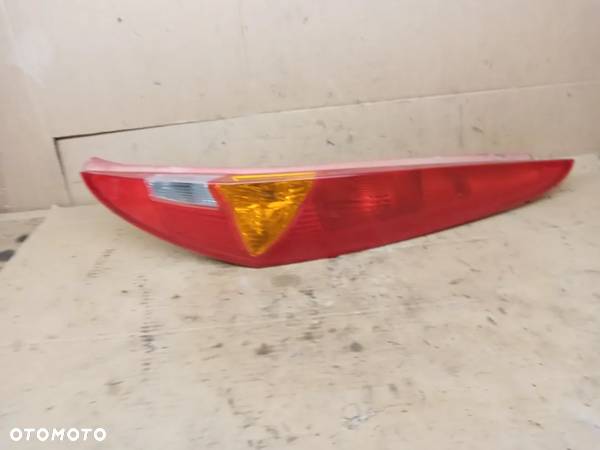 Lampa prawy tył tylna prawa Fiat Punto II 2 286202 - 4