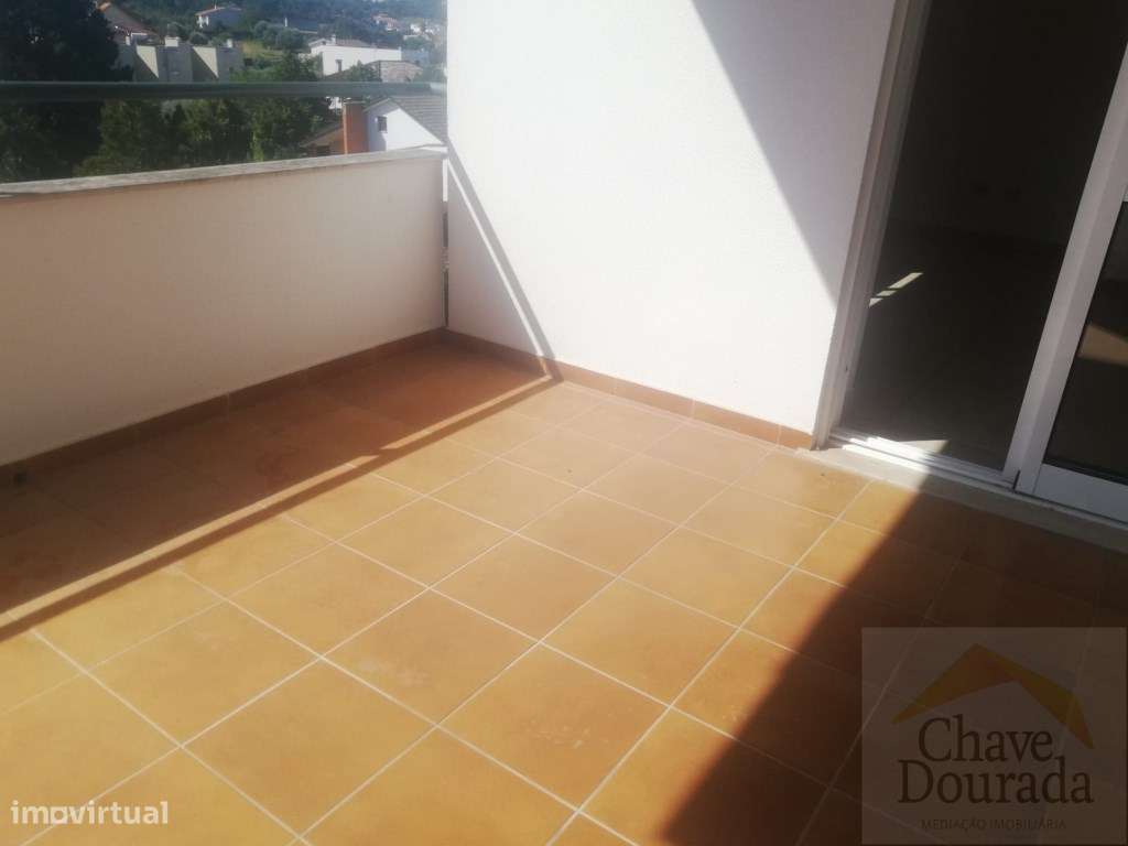 Arrenda-se em Pombal apartamento T3 com garagem e terraço - Grande imagem: 3/23