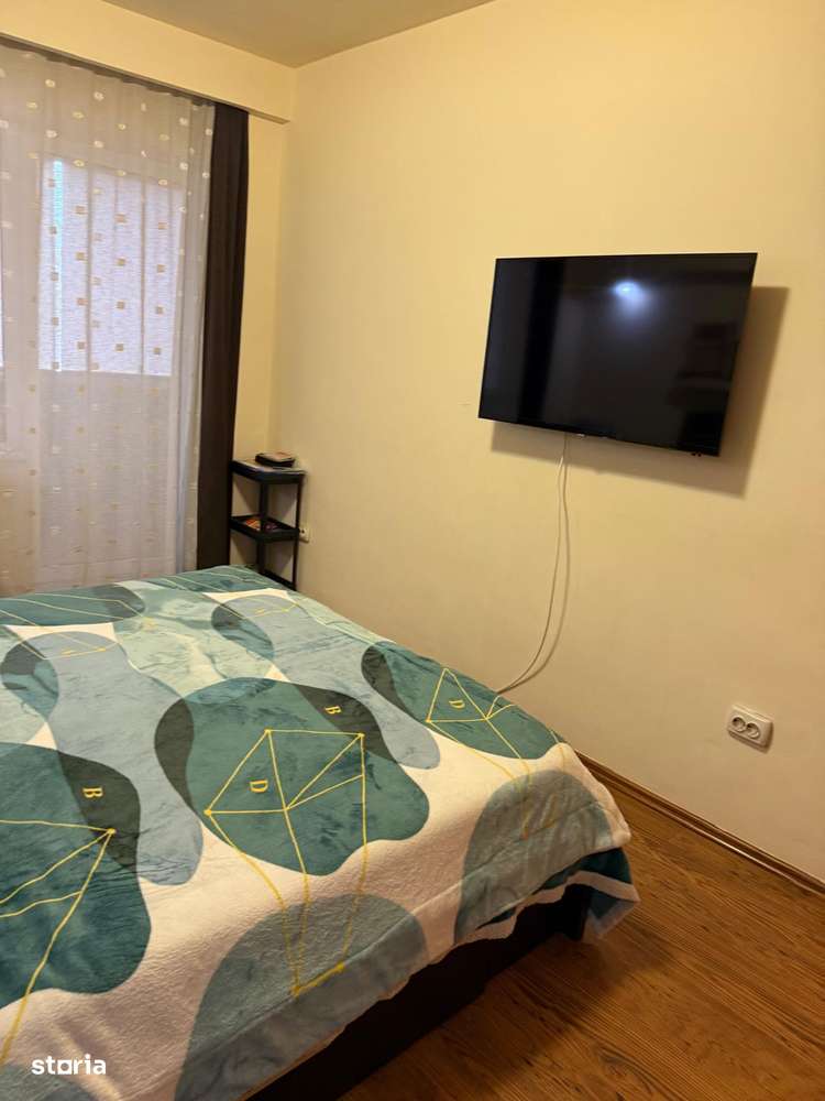 De Vanzare Apartament cu 3 camere zona Calea Calarasilor(Central)-6
