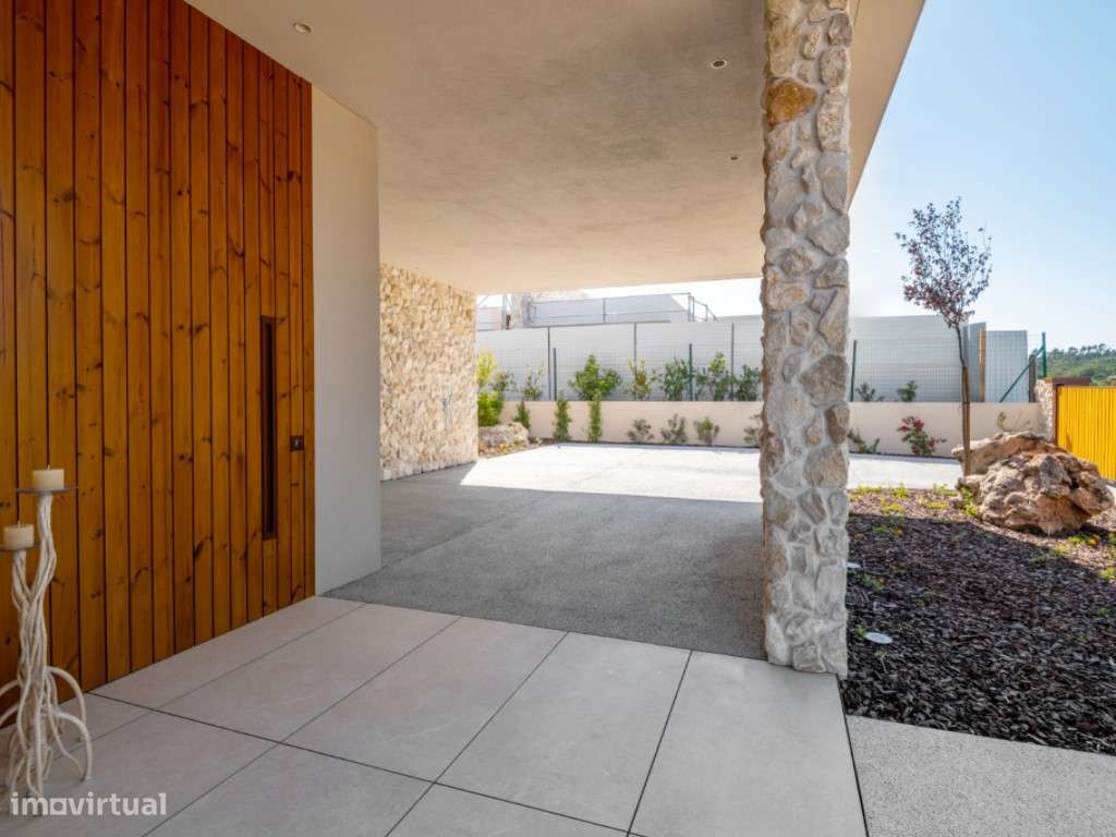 Moradia de extraordinária qualidade junto à lagoa, golfe e praia-35