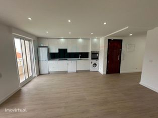 Apartamento T2 Remodelado Forte da Casa, Vila Franca de Xira