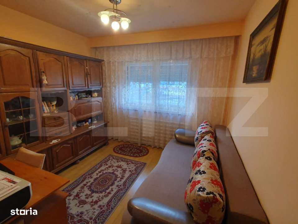 Apartament cu doua camere, bucatarie spatioasa si baie - Imagine principală: 4/5