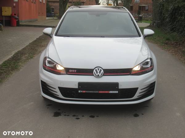 Volkswagen Golf VII 2.0 TSI BMT GTI - 2