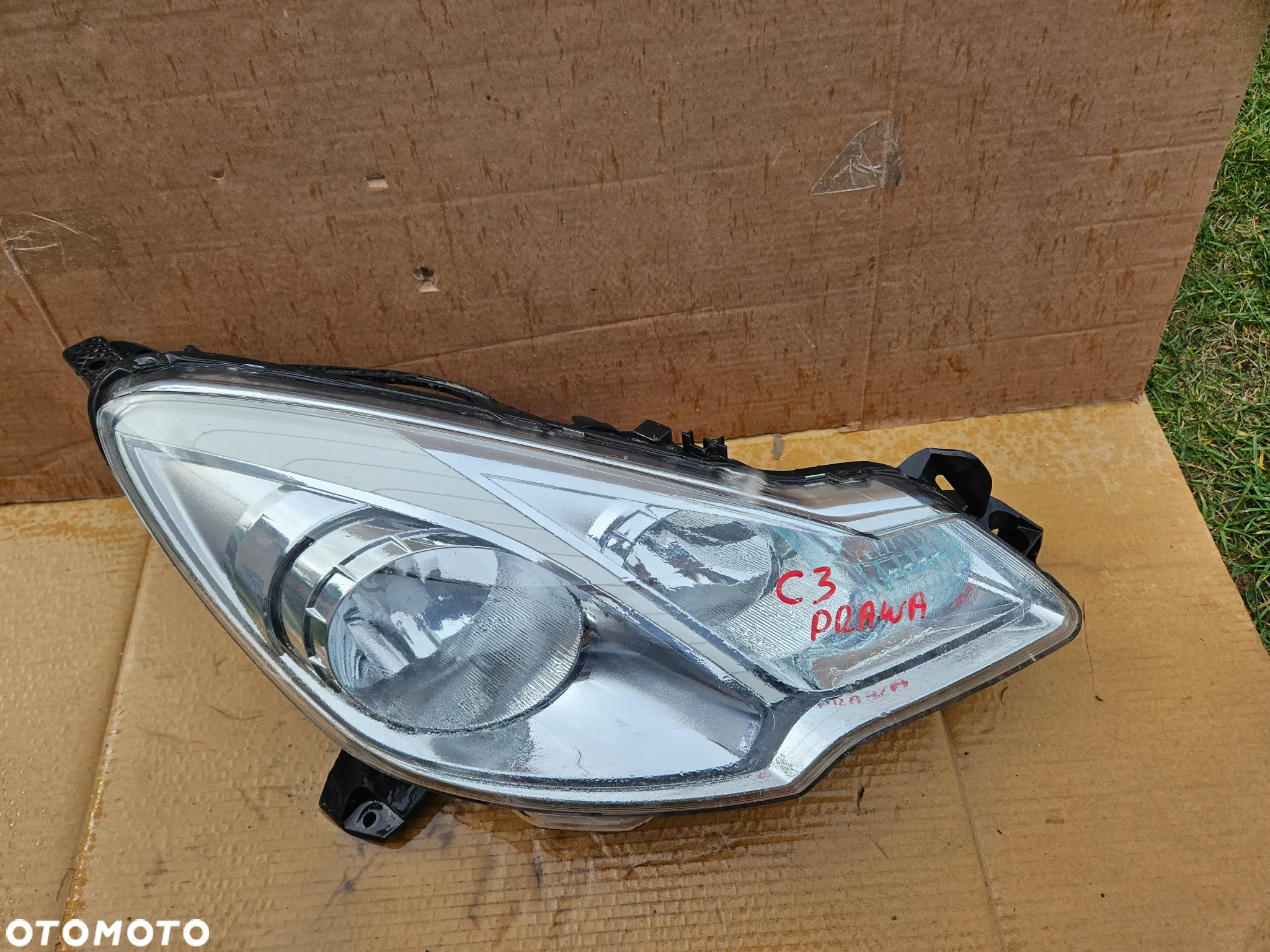 Przednia prawa lampa Europa Citroën C3 - 2