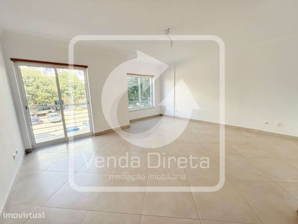 Moderno Apartamento T2 em Loulé - Conforto e Localização Privilegiada - Grande imagem: 4/21