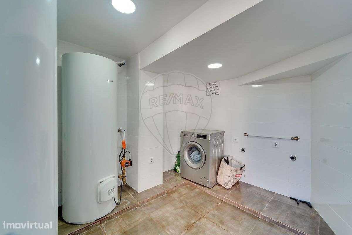 Moradia de investimento T 12 para venda na Quinta da Conraria-15