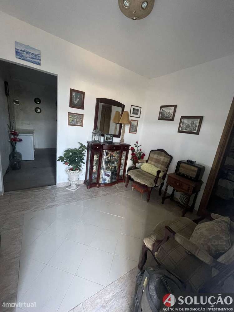 Moradia Isolada - Vistas desafogadas-13