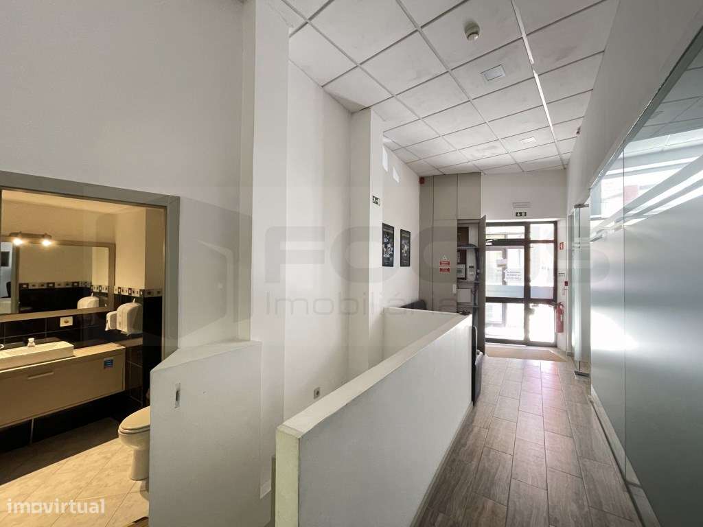 Loja para venda ou arrendamento Aveiro - Centro - Grande imagem: 4/12