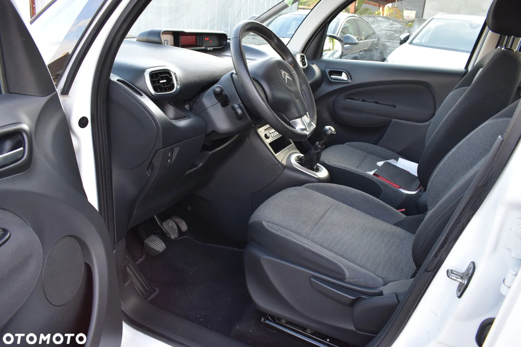 Citroën C3 Picasso 1.6 HDi Selection - 5