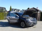 Jeep Grand Cherokee - 11