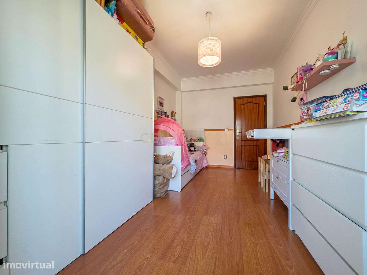Apartamento de 3 assoalhadas em excelentes estado de conservação.-12