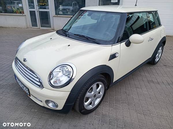 MINI Cooper Standard - 13