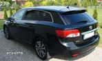 Toyota Avensis 2.0 D-4D Premium - 3