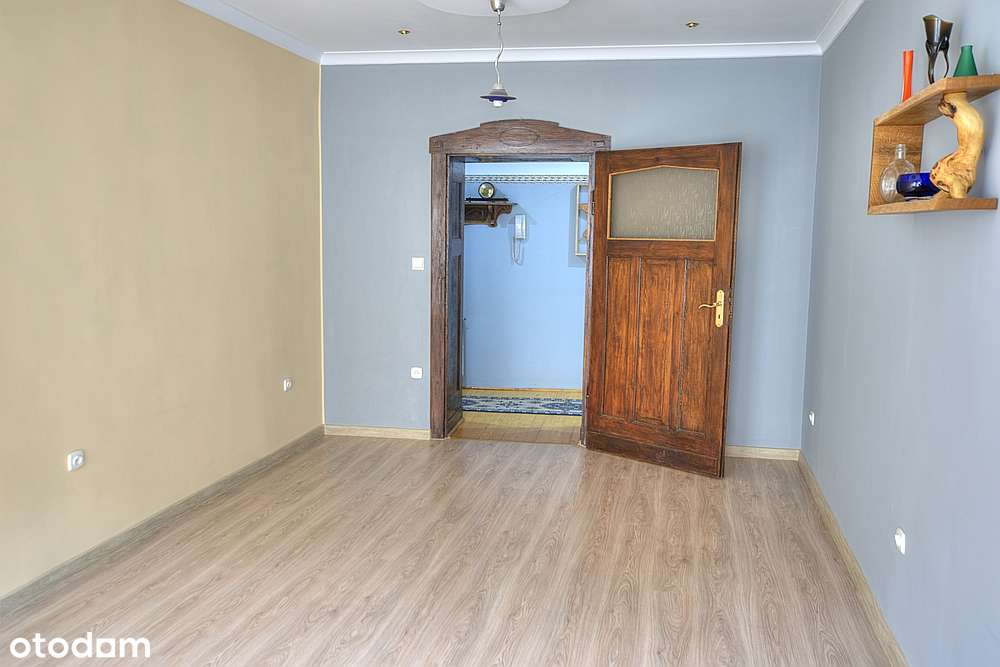 3 pokoje, I piętro, centrum miasta-3