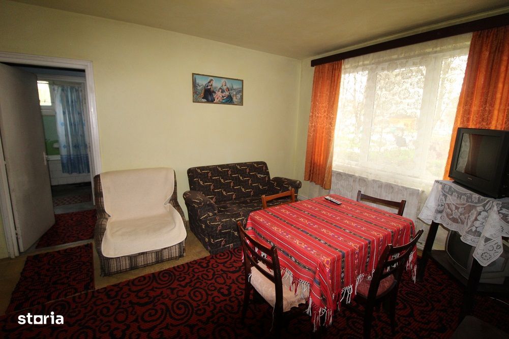 Vând apartament 2 camere în Hunedoara, zona M3-Cerbului, 46mp