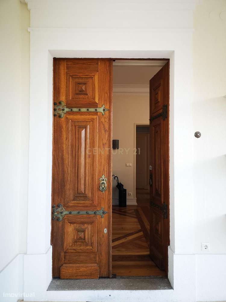 Fantástica Moradia no Restelo - Belém-11