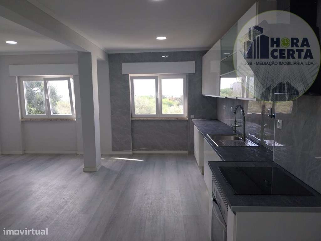 Apartamento T2 em Setúbal!-2
