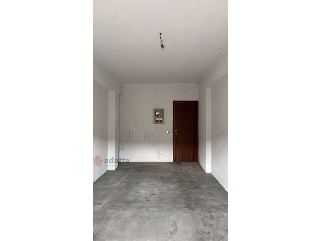 Garagem para Arrendamento - Rua Nicolau Chanterenne, Coimbra - Grande imagem: 4/6