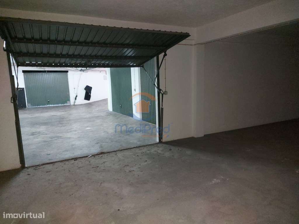 Garagem de 100m2 - Montijo - Grande imagem: 2/5