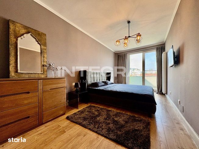 Vand Apartament  | Central 3 Camere cu Terasa | Strada Paris | Zona M.-16