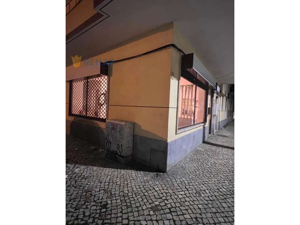 Alverca - Loja 65 m2-6