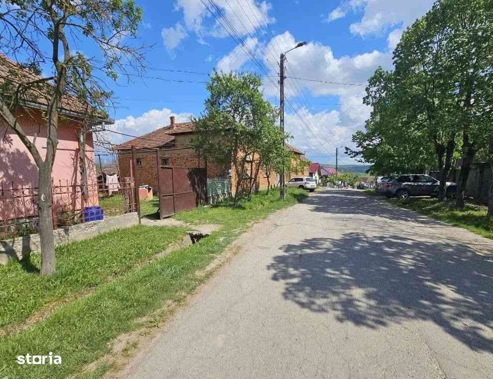Casa de vanzare sat Rogoz-4