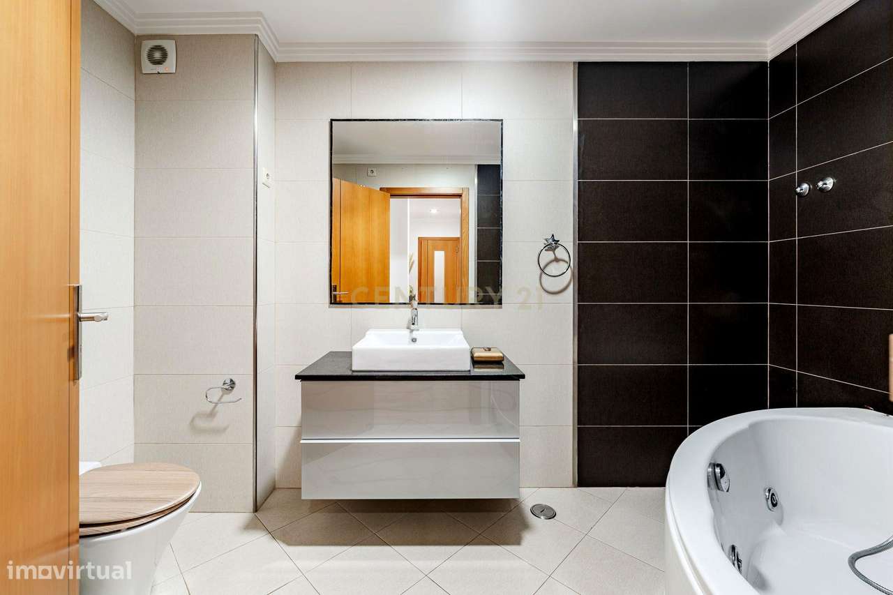 Apartamento T3 com excelente exposição solar-23