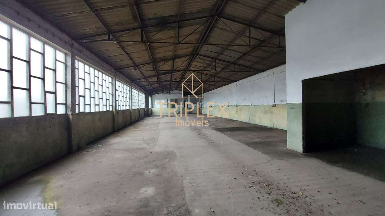 Armazém em Silva Escura-18