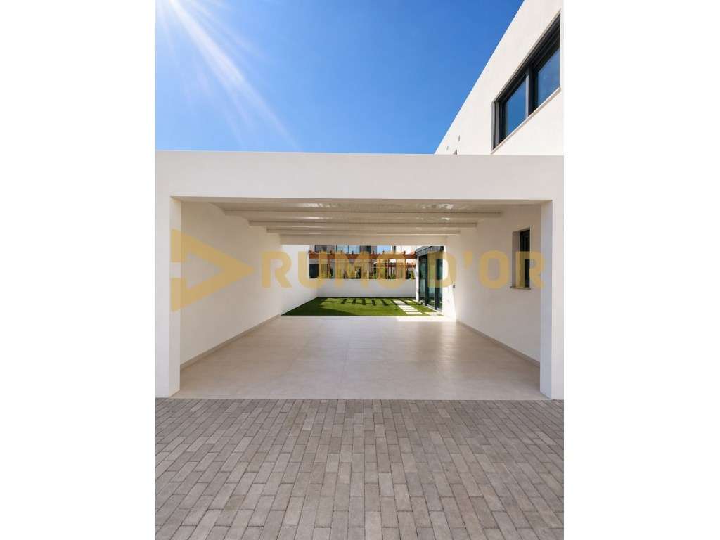 Moradia T4, garagem e piscina em Condomínio privado Albufeira-9