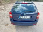 Skoda Octavia Combi 2.0 TDI DPF Ambiente - 19