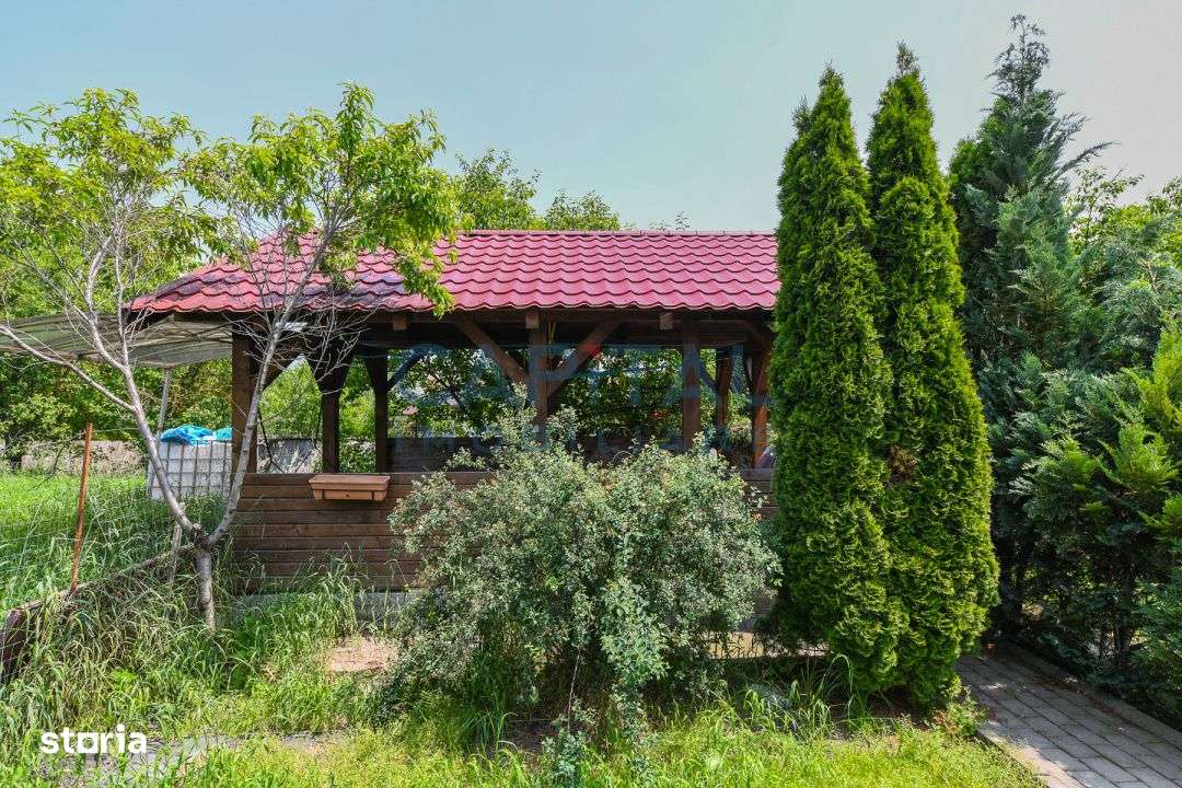 Casa pe 3 niveluri+teren 3650mp, loc Comsesti, zona Lacurile Martinest - Imagine principală: 4/19