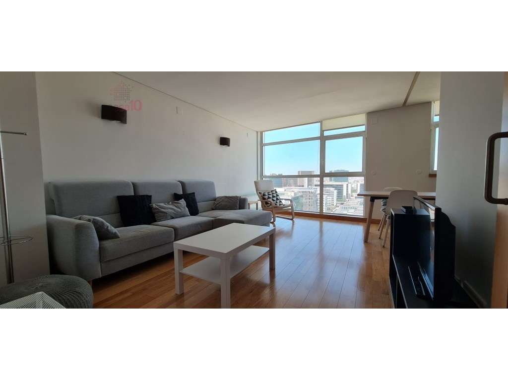 T2 Duplex, com vista rio, para venda no Parque das Nações - Grande imagem: 5/26